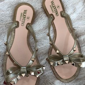 Valentino Rockstud Bow Jelly Thong Sandals